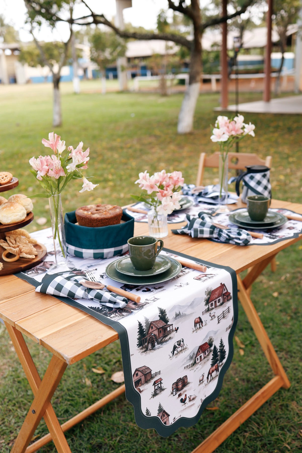Trilho De Mesa Farm House