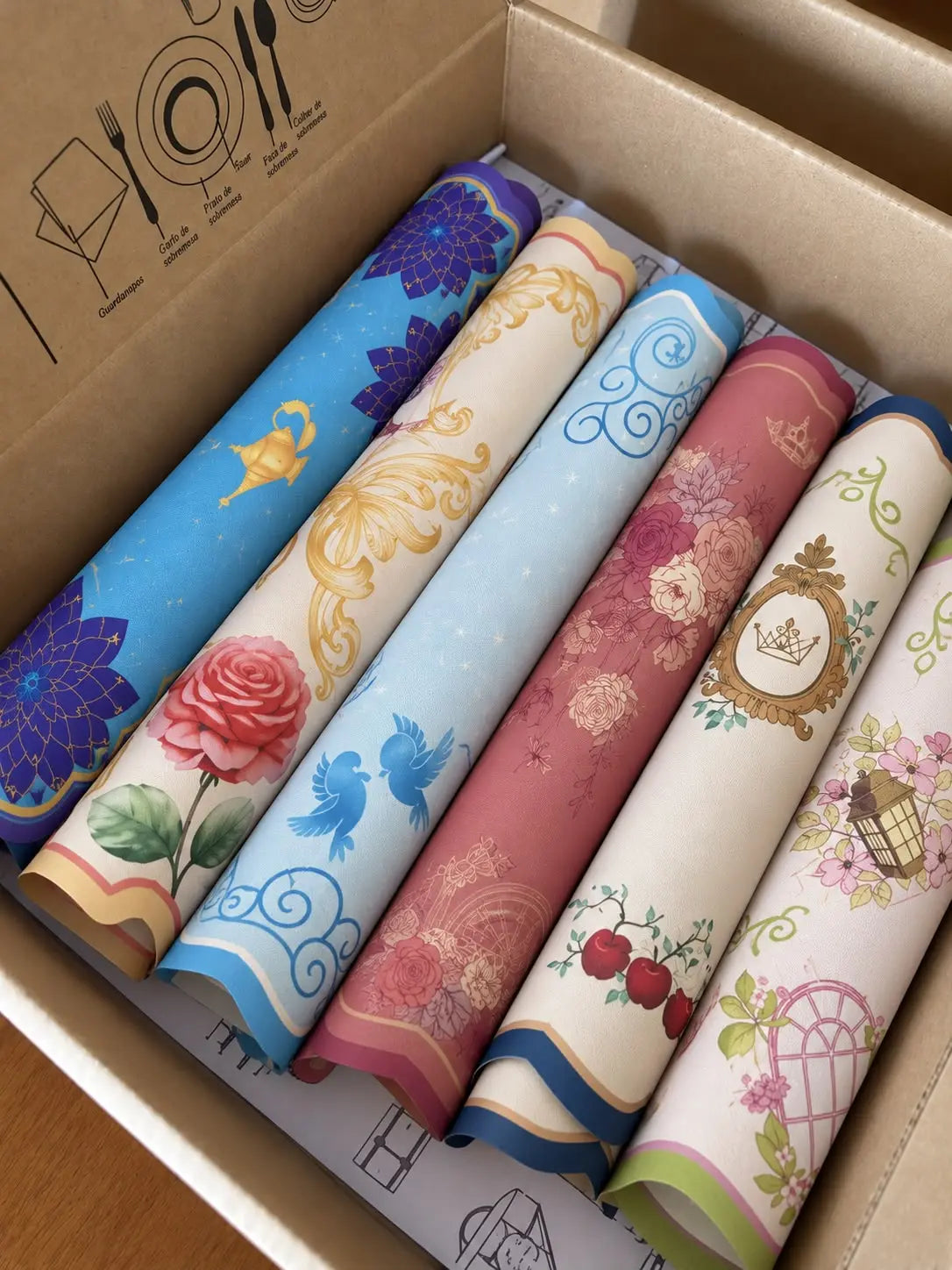 Kit 6 Lugares Americanos Coleção Princesas