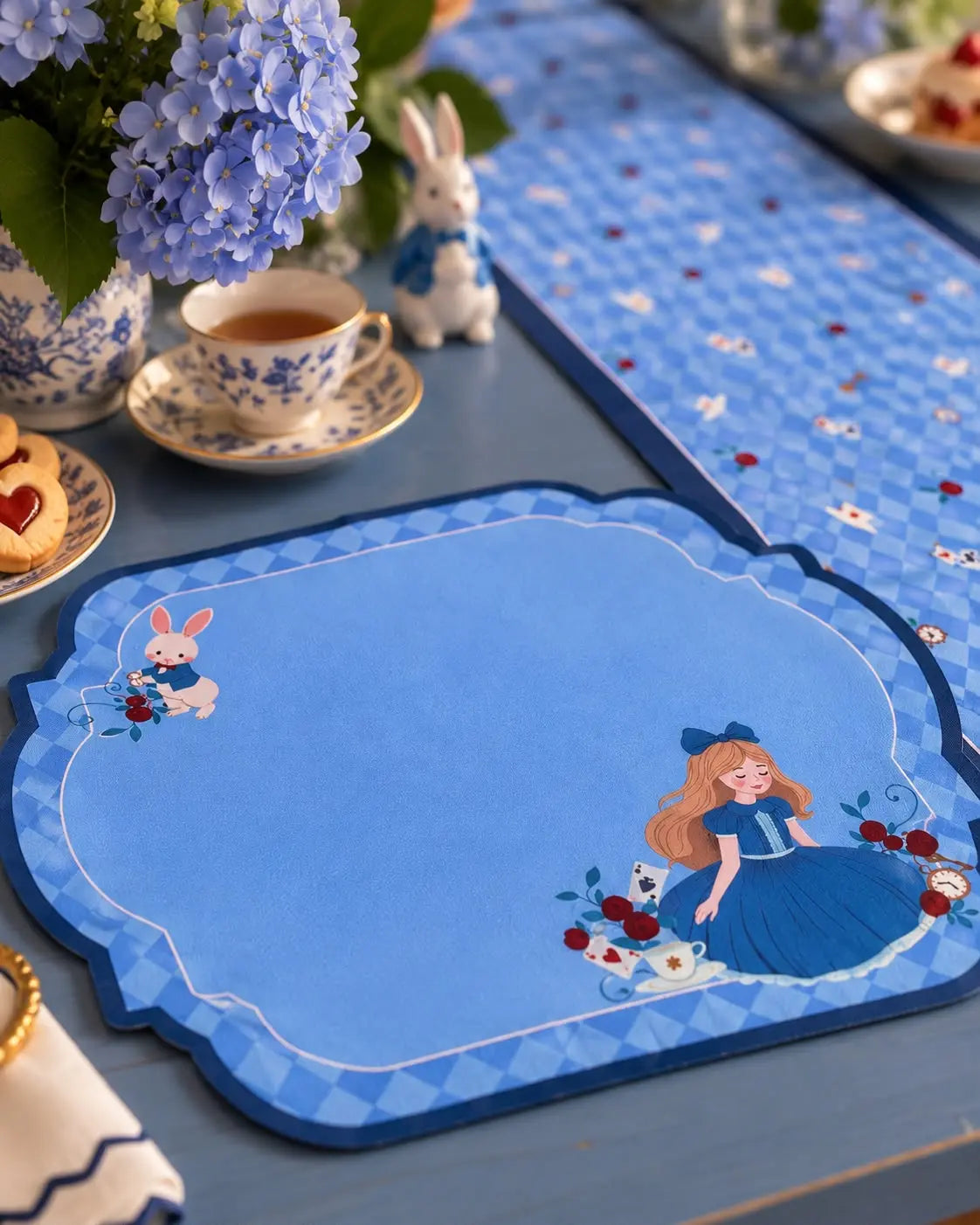 Kit Alice no país das maravilhas — 4 Americanos + 1 Trilho
