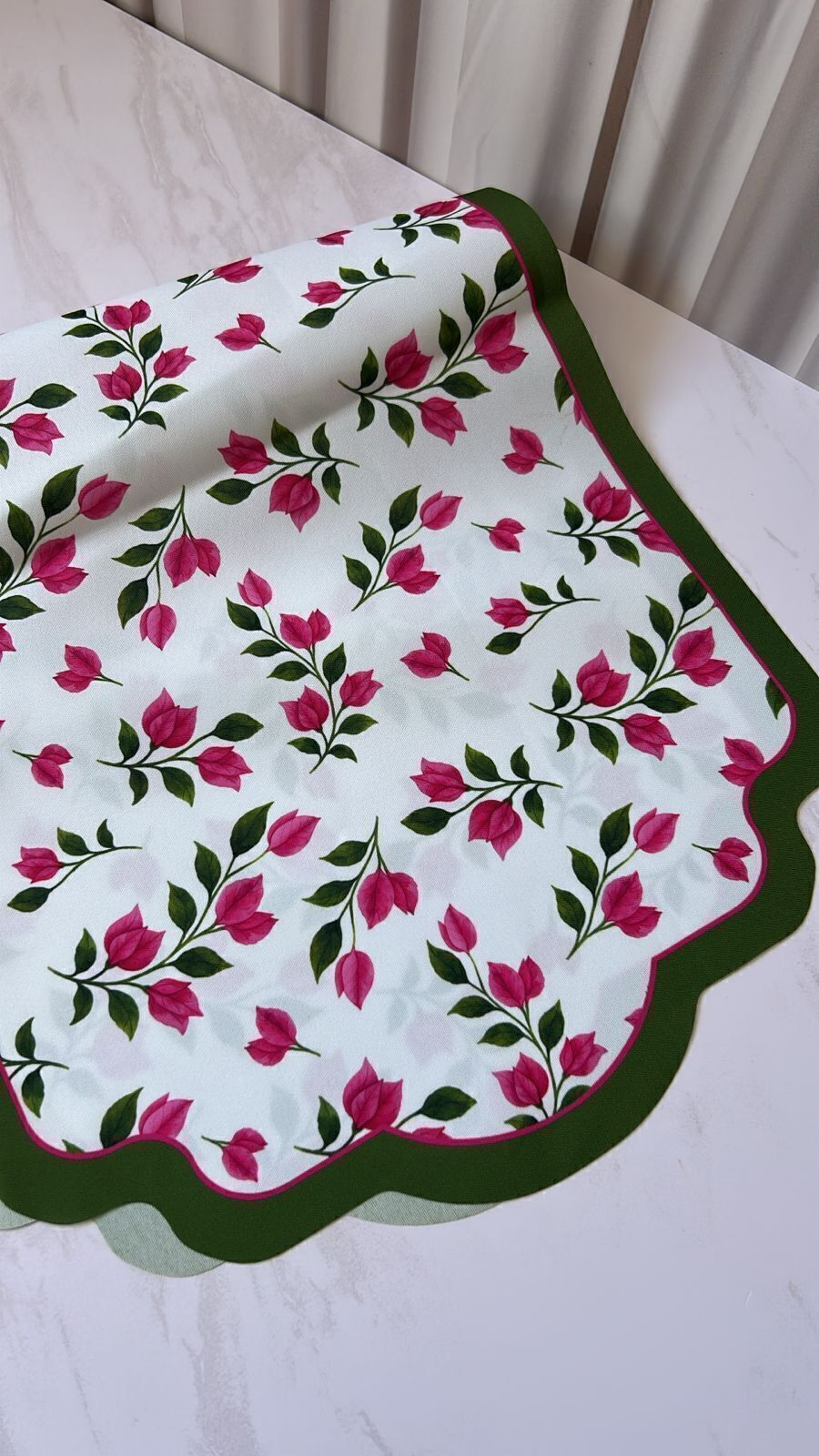 Trilho De Mesa Bougainville
