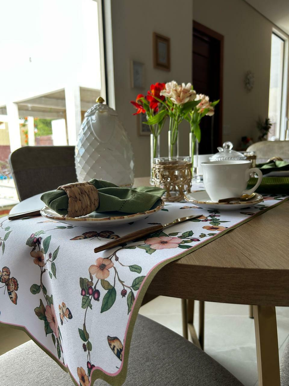 Trilho De Mesa Botânica