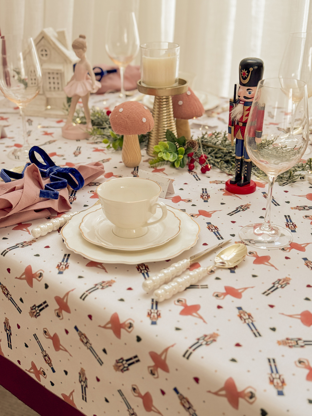 Toalha De Mesa Quebra nozes e bailarina